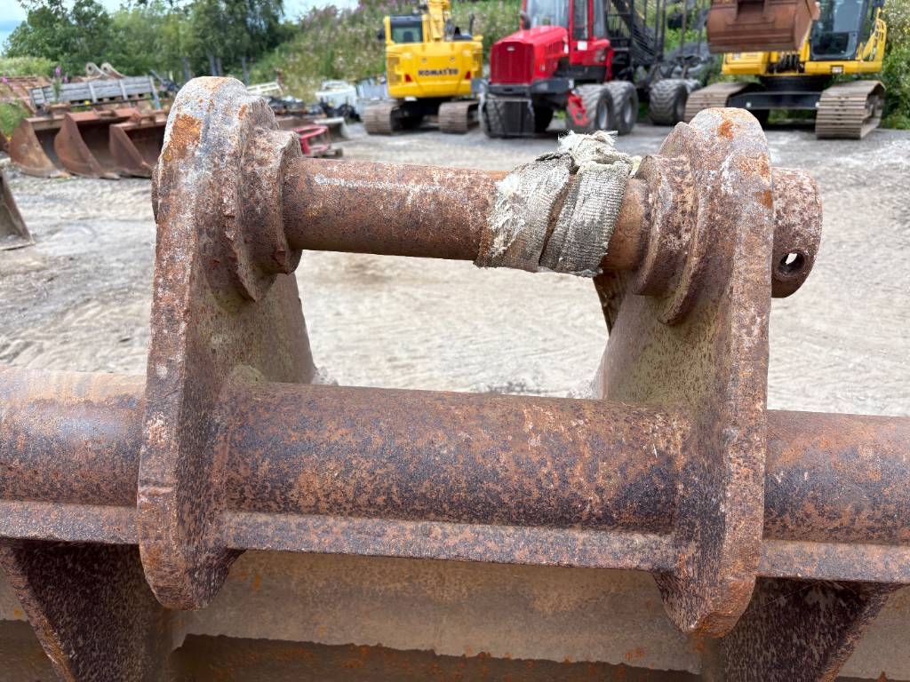 Attachment Sales Bucket