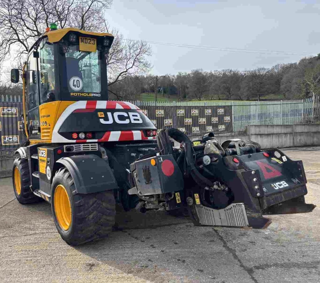 JCB 110W Pothole Pro Tab - thumbnail 3