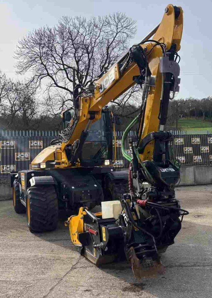 JCB 110W Pothole Pro Tab - thumbnail 2