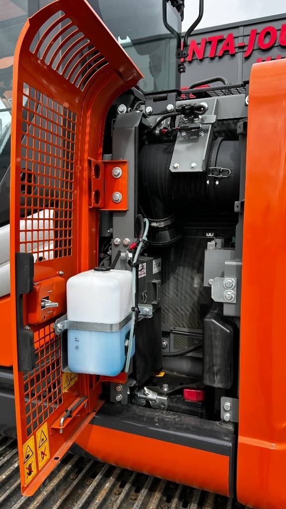 Hitachi ZX135 US-7B / Uusi ajamaton, StageV! - Crawler Excavators ...