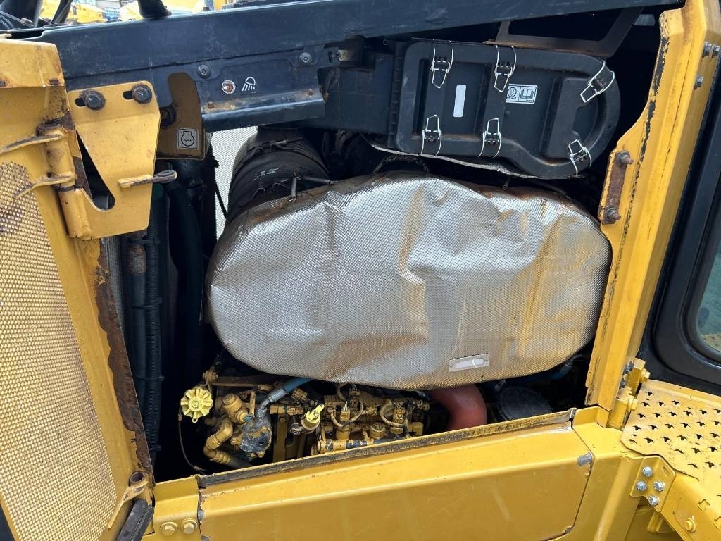 CAT D 6 XL (LOW HOURS - CE CERTIFIED)