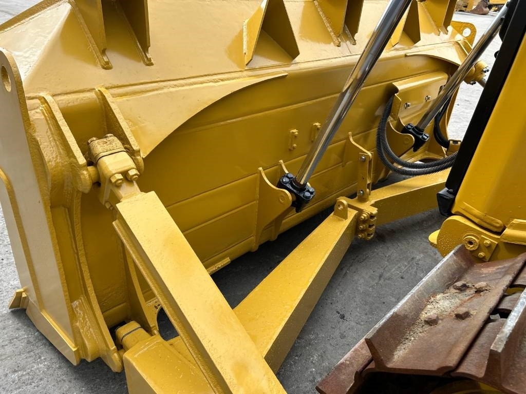 CAT D 6 XL (LOW HOURS - CE CERTIFIED)