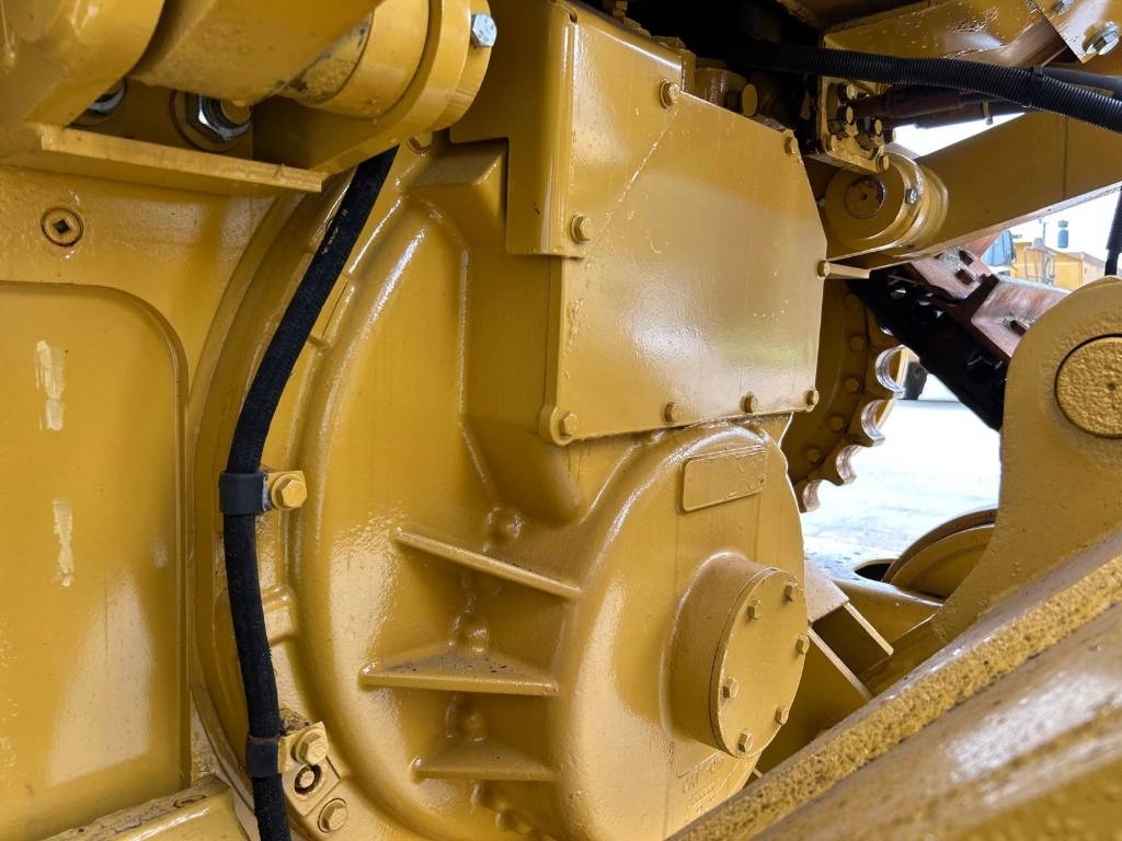 CAT D 6 XL (LOW HOURS - CE CERTIFIED)