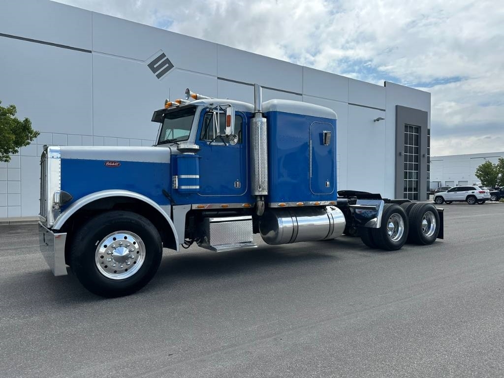 送料込み PETERBILT MODEL 379 トラクター・トレーラーセット 41oupLs6IZL.jpg_BO30,255,255,