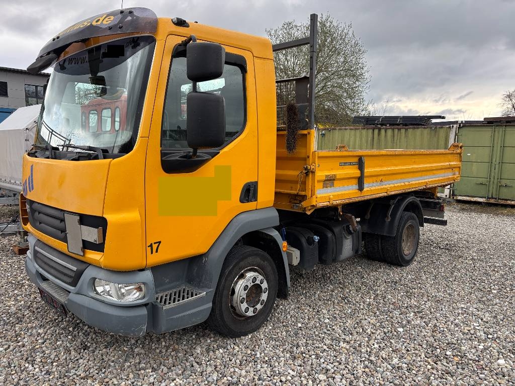 صورة ل شاحنات قلابة 2013 داف 45.220