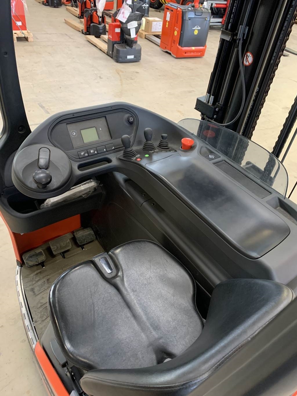 Linde R 14 Schubmaststapler kaufen aus Belgien Hertsberge, XA50060 Linde R 14 Schubmaststapler kaufen aus Belgien Hertsberge, XA50060