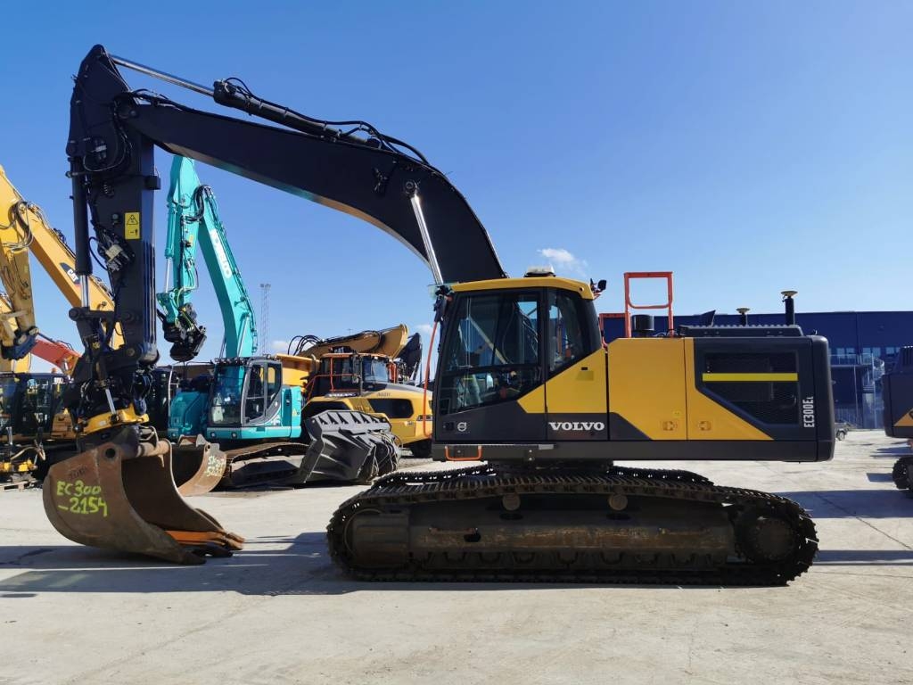 Crawler Excavator Volvo EC 300 EL crawlerexcavators