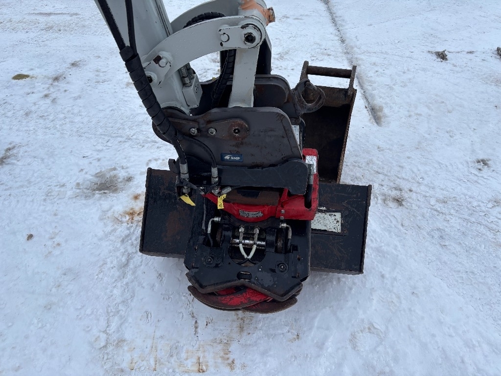 takeuchi-tb-325-r-pyorittaja-p,0d92ac84
