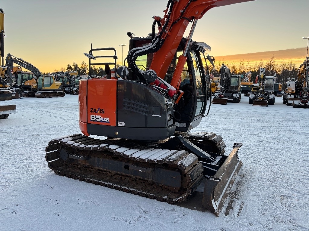 Hitachi ZX 85 US / Engcon, 600mm telat, 3 kauhaa - Mini excavators