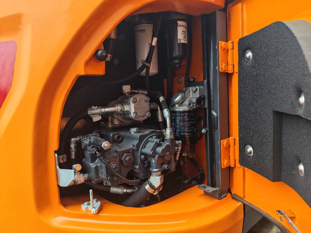 doosan-dx-140-lcr-5-pyorittaja,18248590