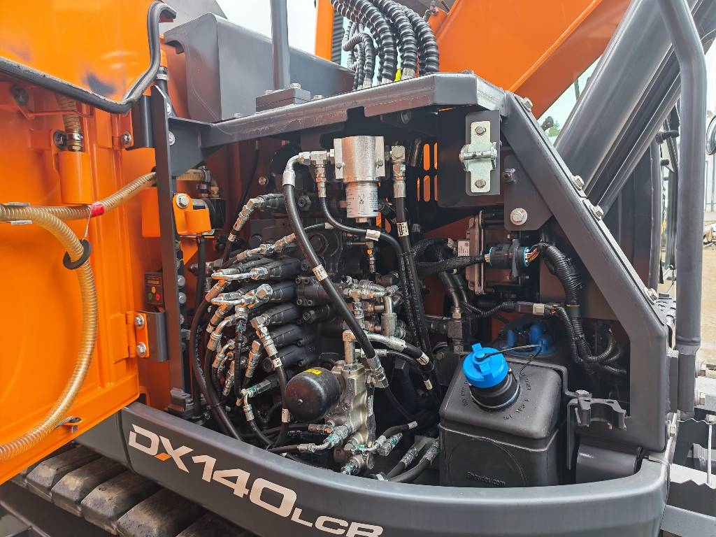 doosan-dx-140-lcr-5-pyorittaja,29f329da