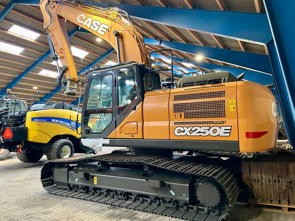 CASE CX 250 E