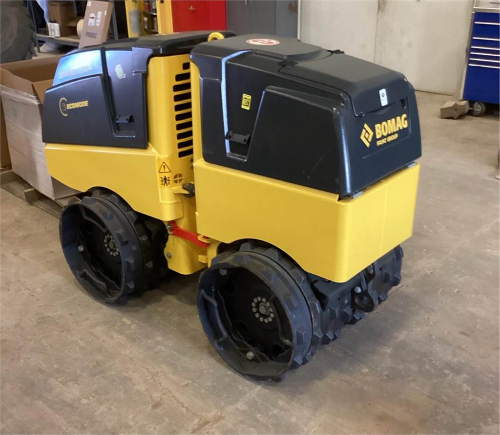 Bomag BMP8500, Towed vibratory rollers, Construction Equipment