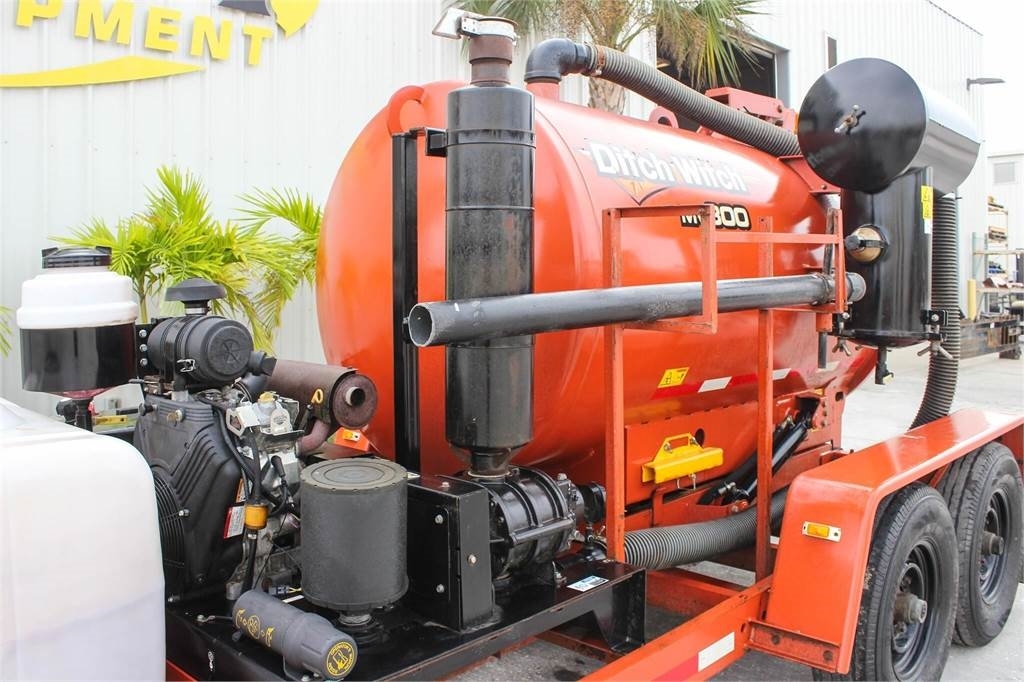 Ditch Witch MV800