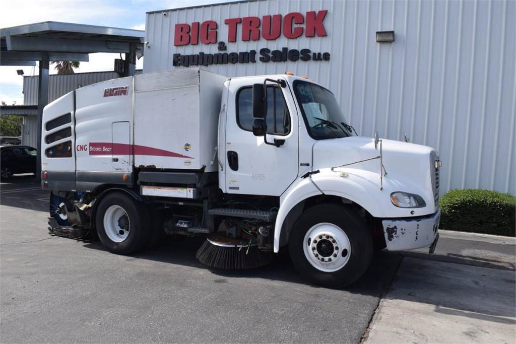 Elgin BROOM BEAR CNG