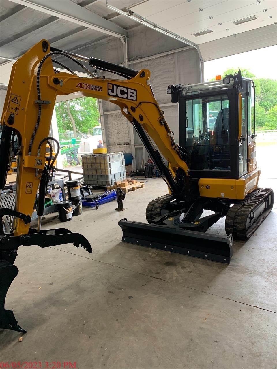 JCB 35Z1 sn JCB8EBA7JP3171651 Compact Excavators Construction