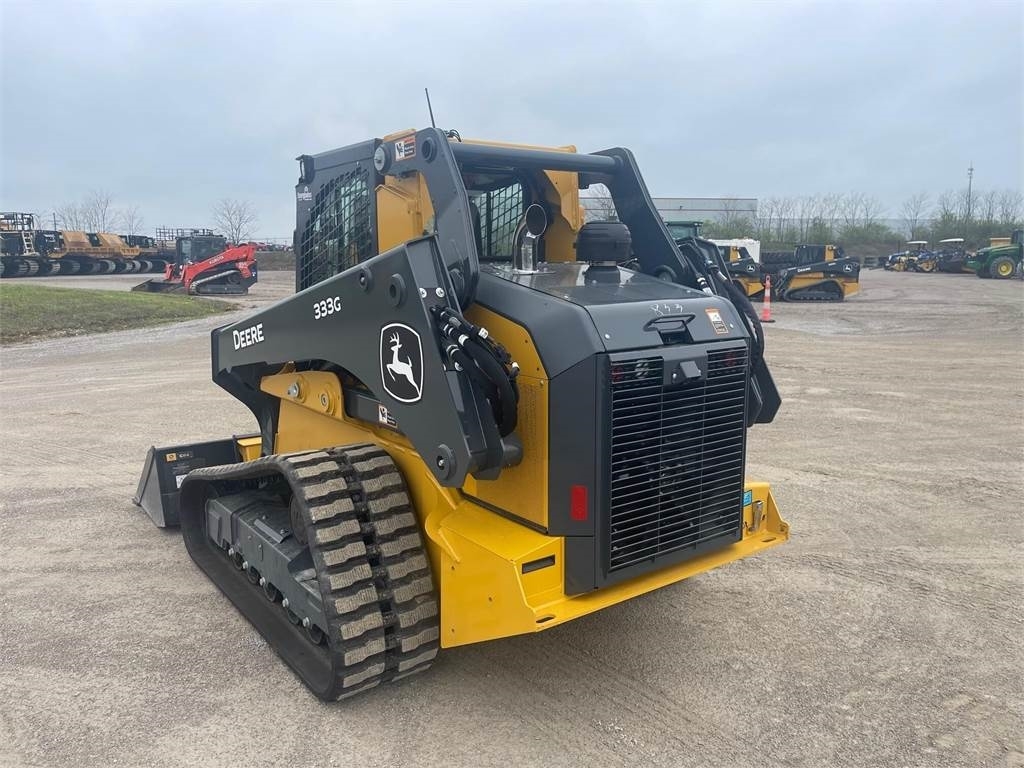 John Deere 333G