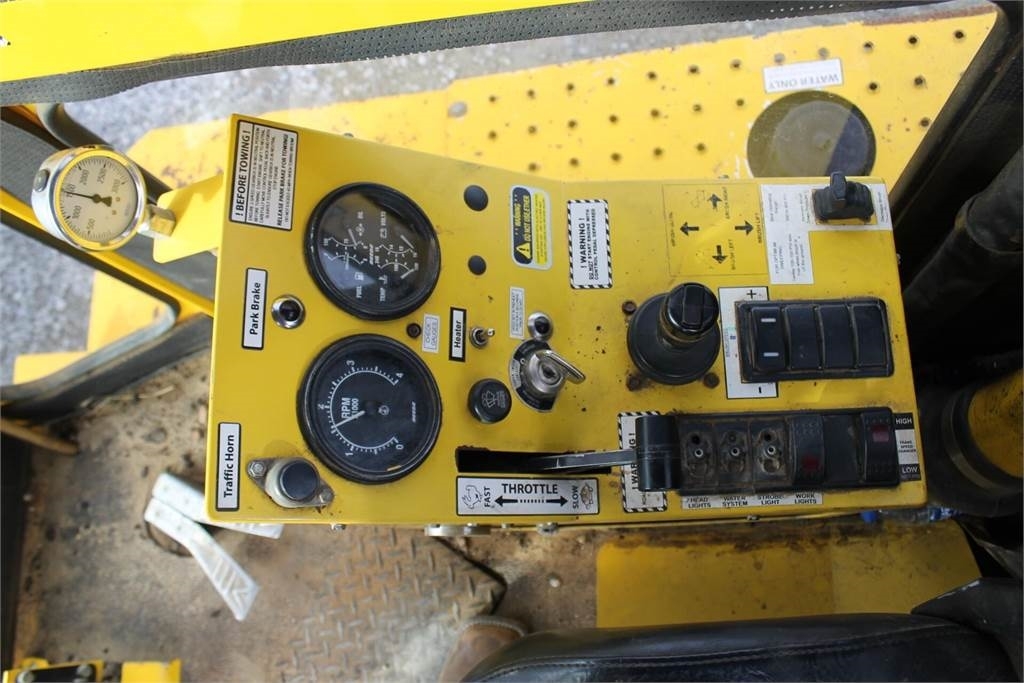 Superior Broom SM80K