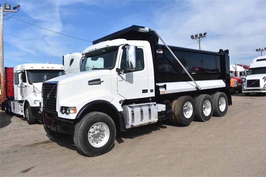 Volvo VHD84B300