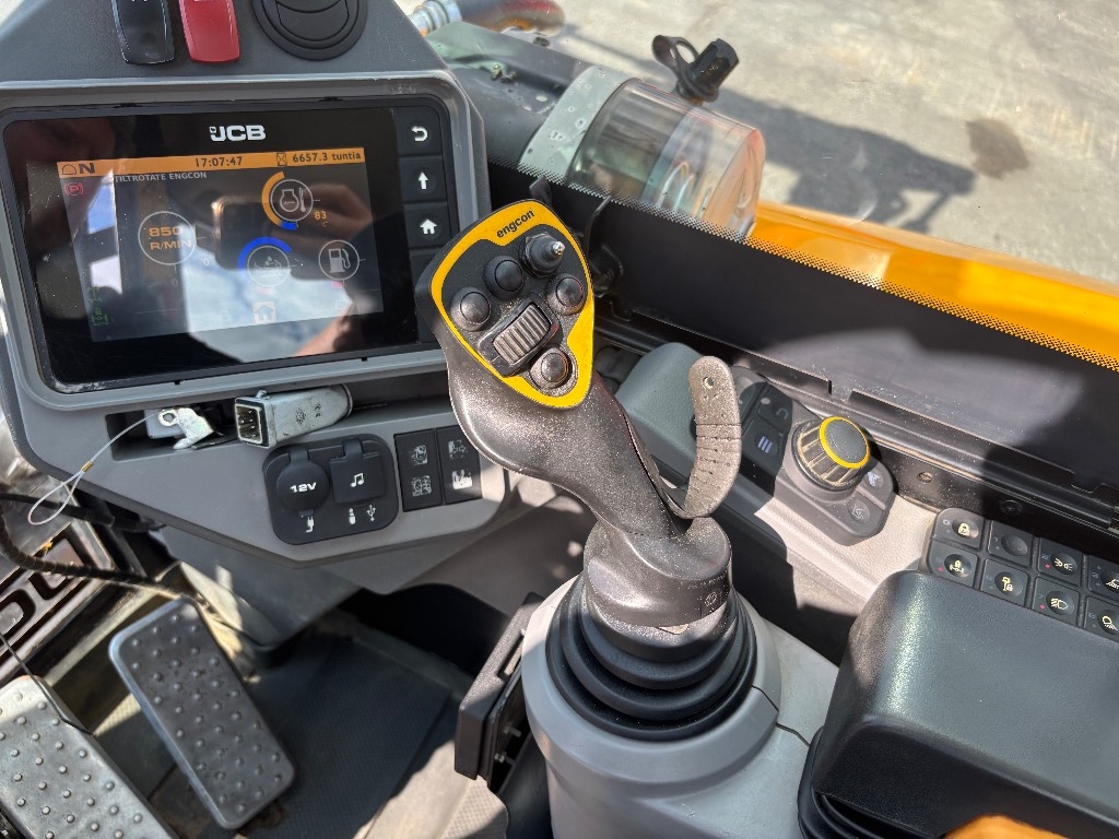 jcb-110-w-hydradig-engcon-2-ka,fa66b1b8