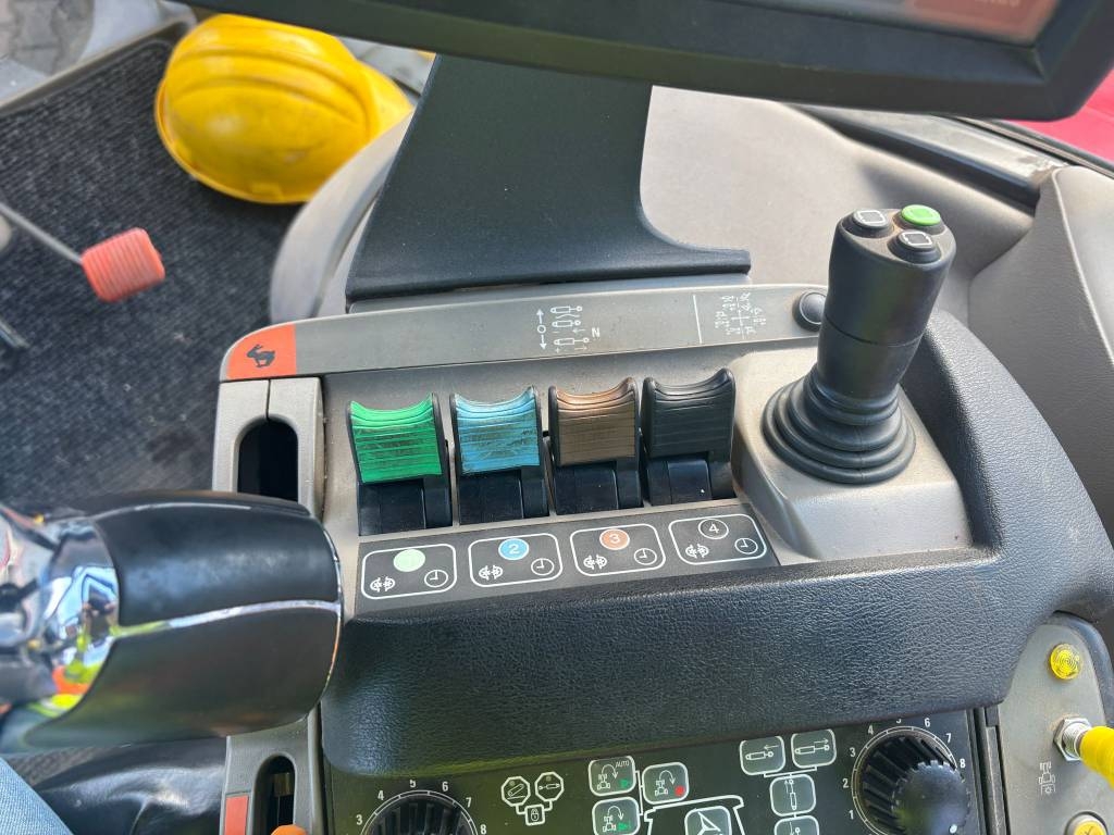 2020 Case IH OPTUM 300 CVX-47301244