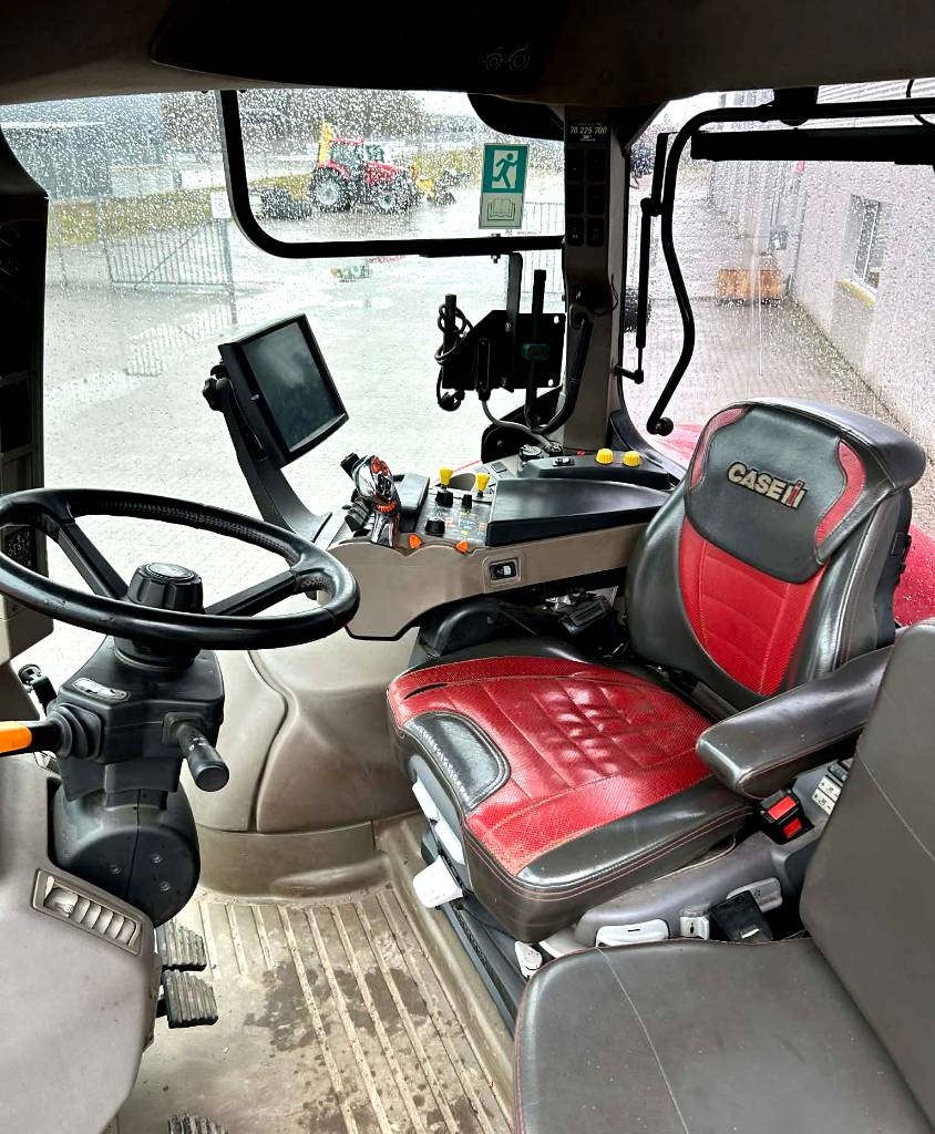 Case IH Optum 300 CVX