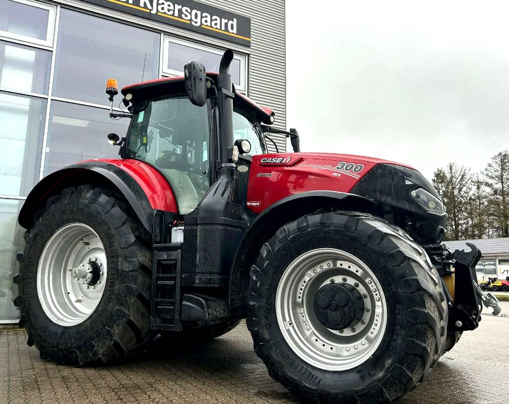 Case IH Optum 300 CVX