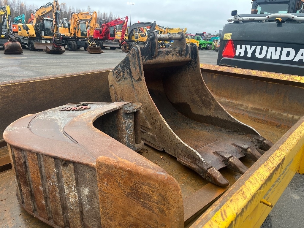 hyundai-hw-140-myyty-sold,3c241c1b