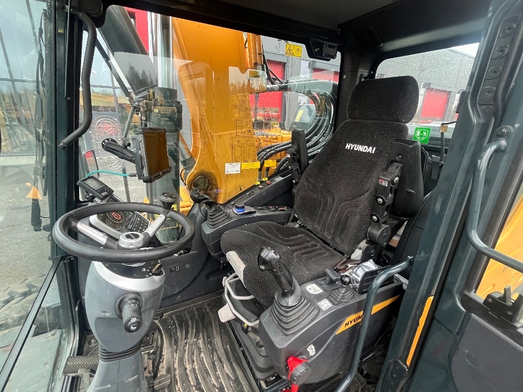 hyundai-hw-140-myyty-sold,7f20756e