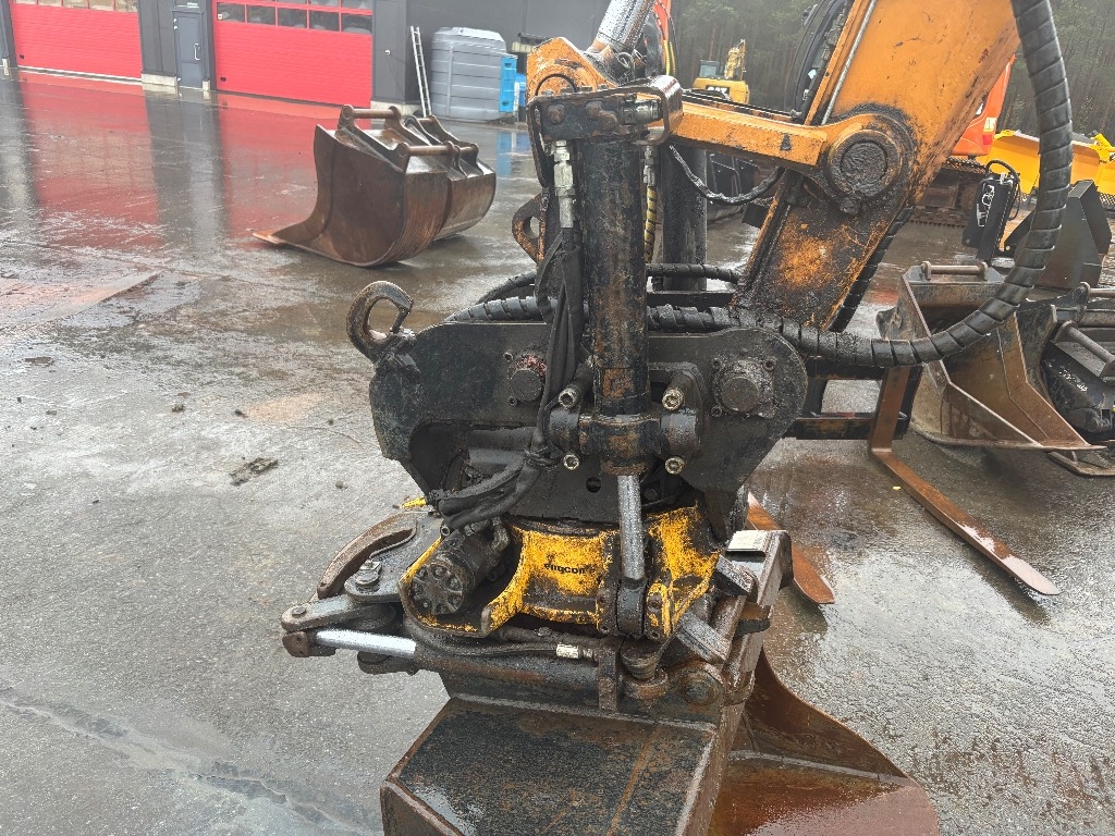 case-cx-75-engcon-5-tyolaitett,18cd2321