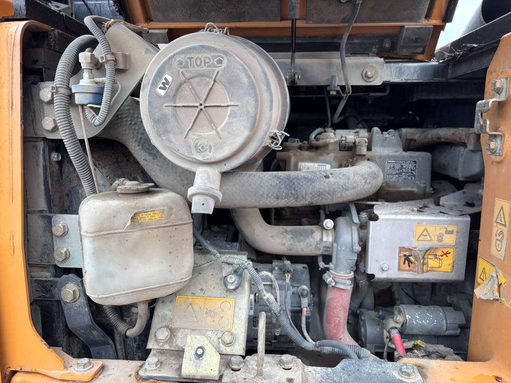 case-cx-75-engcon-5-tyolaitett,26f08dc9