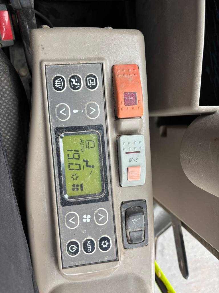 case-cx-75-engcon-5-tyolaitett,5e4d5225