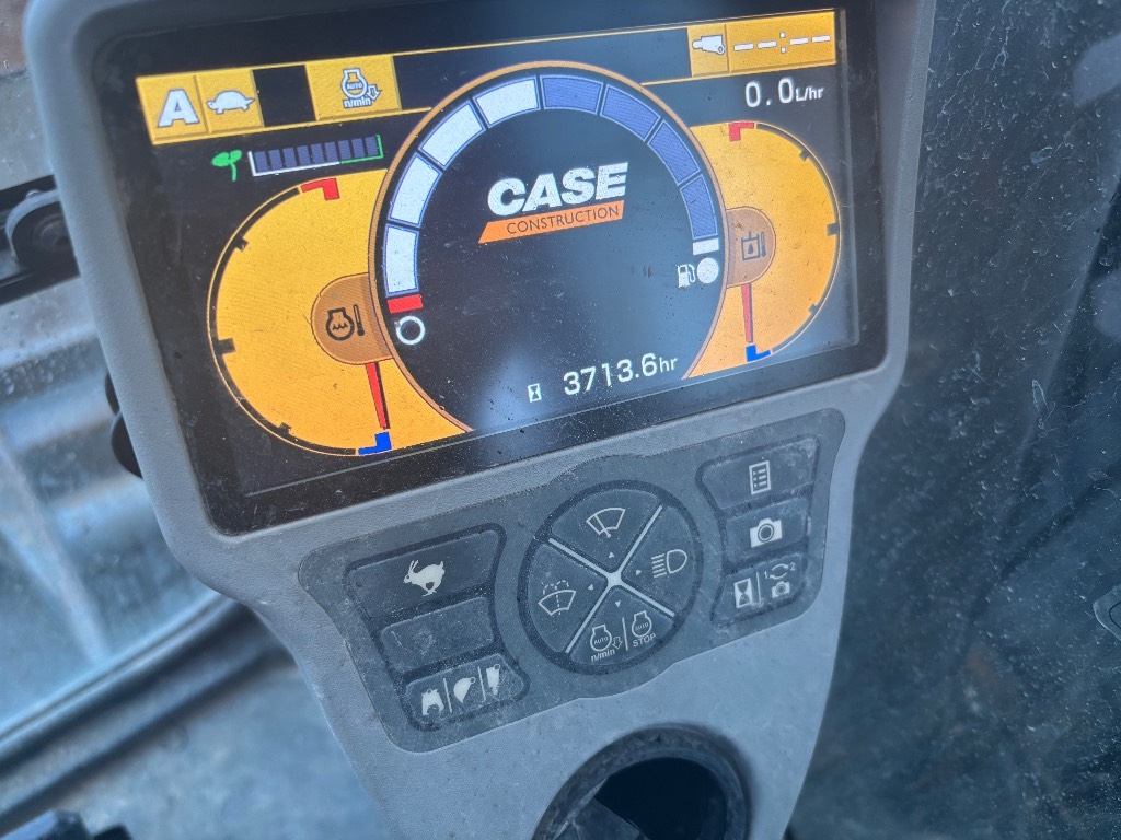 case-cx-75-engcon-5-tyolaitett,8dca1c44