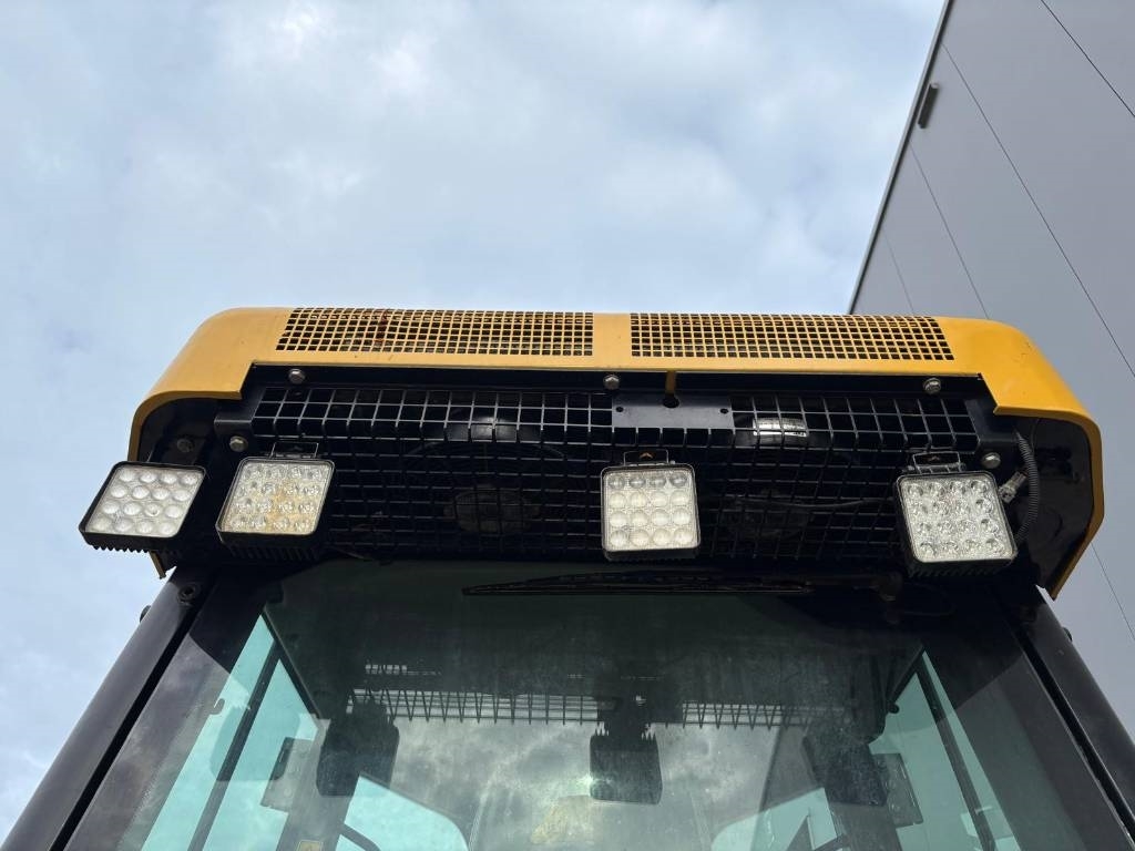 CAT D 6 K 2 XL (Low Verified Hours)