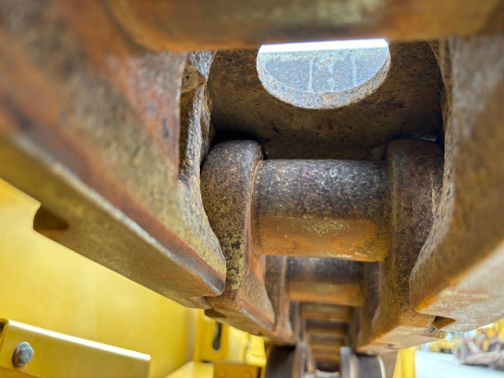 CAT D 6 K 2 XL (Low Verified Hours)