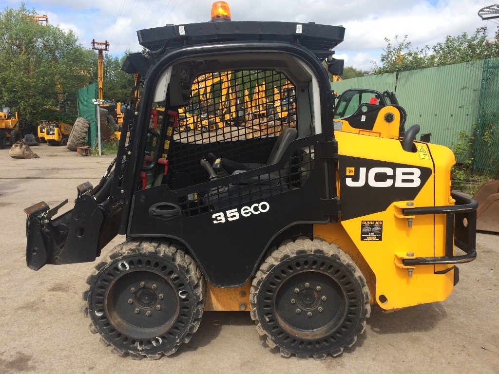 JCB 135 eco Skid steer loaders Construction Gunn JCB