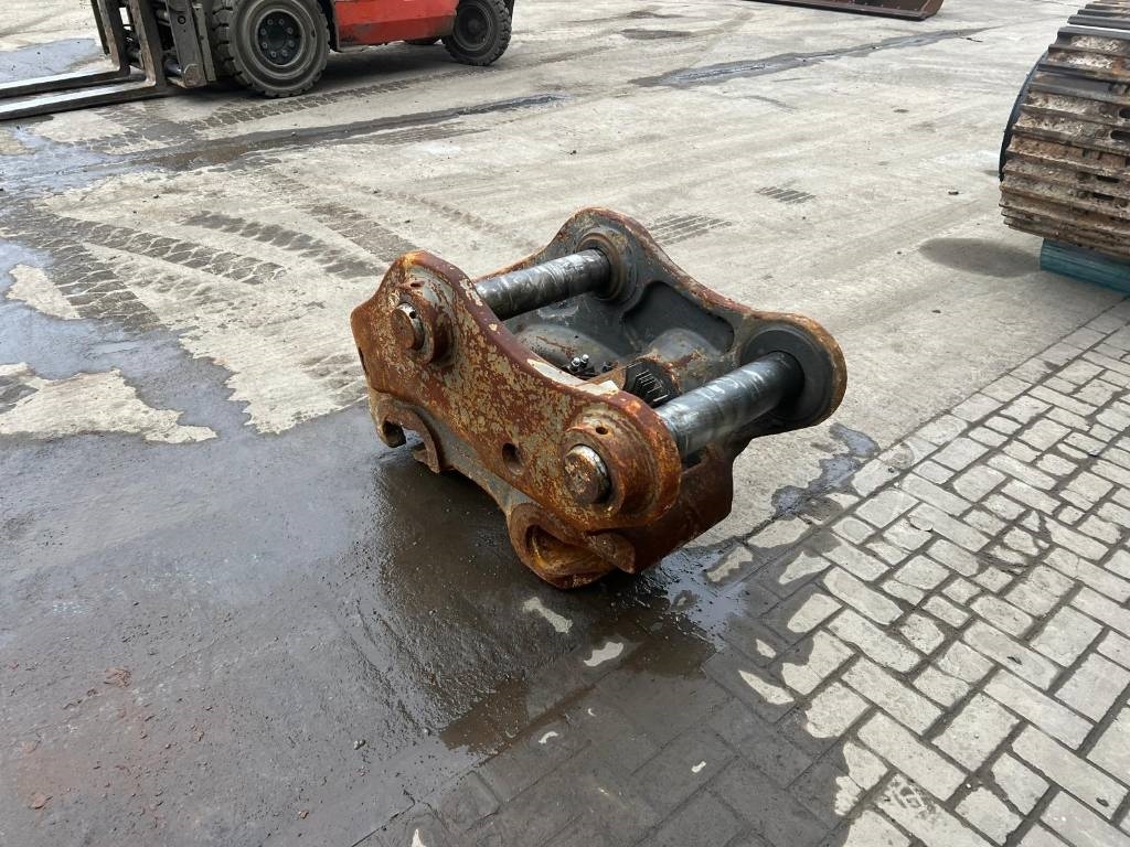 Volvo EC 480 E L coupler + bucket