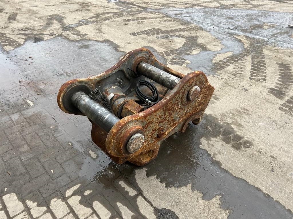 Volvo EC 480 E L coupler + bucket