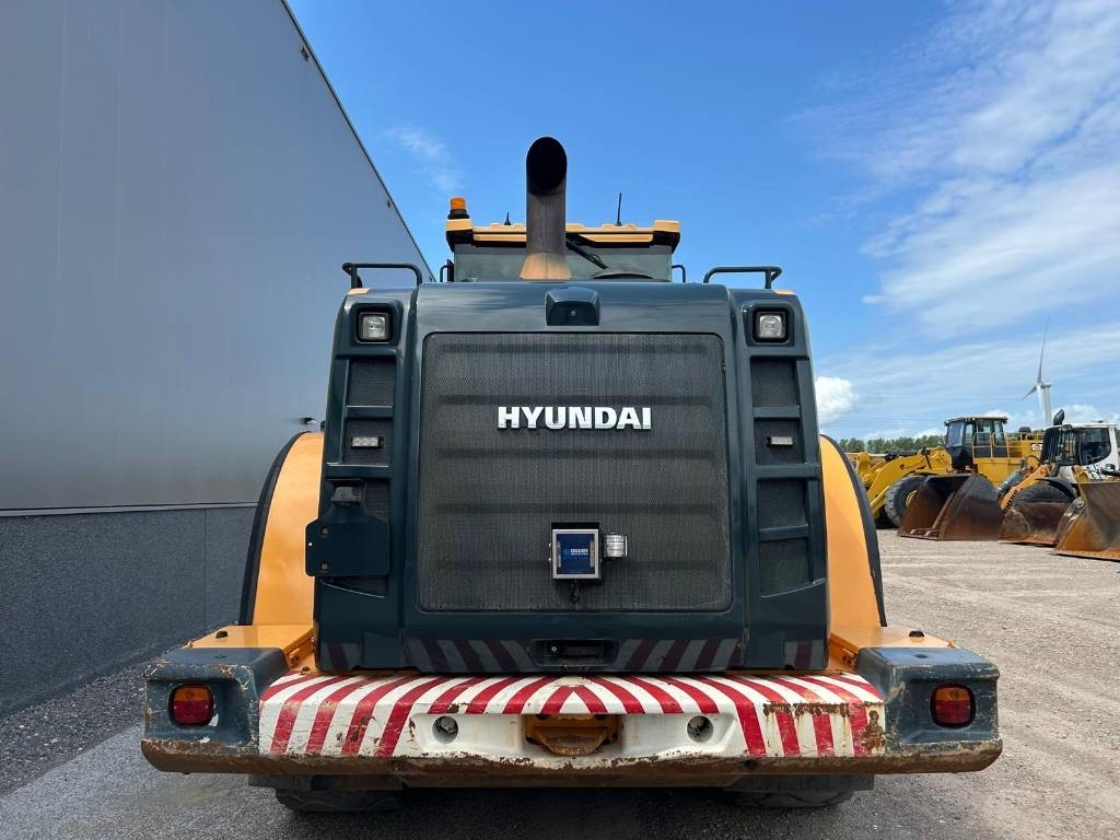Hyundai HL 970