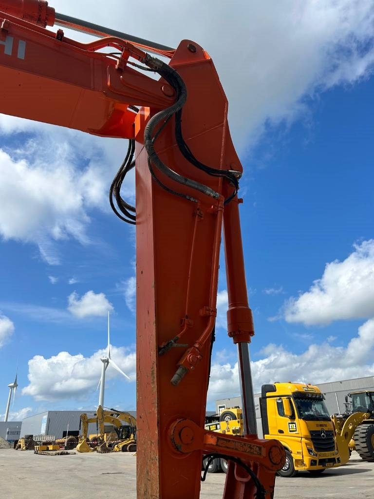 Hitachi ZX 250 LC-6 (GPS Prepared)