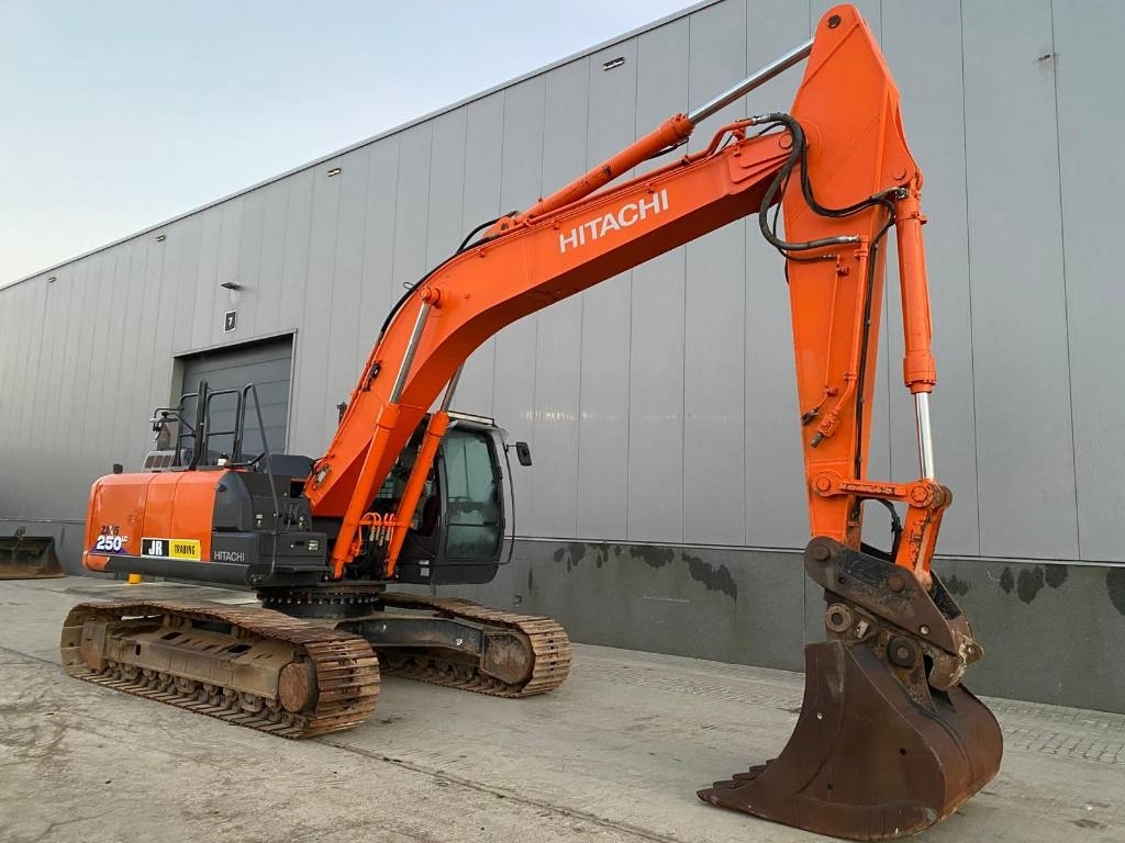 Hitachi ZX 250 LC-6 (GPS Prepared)