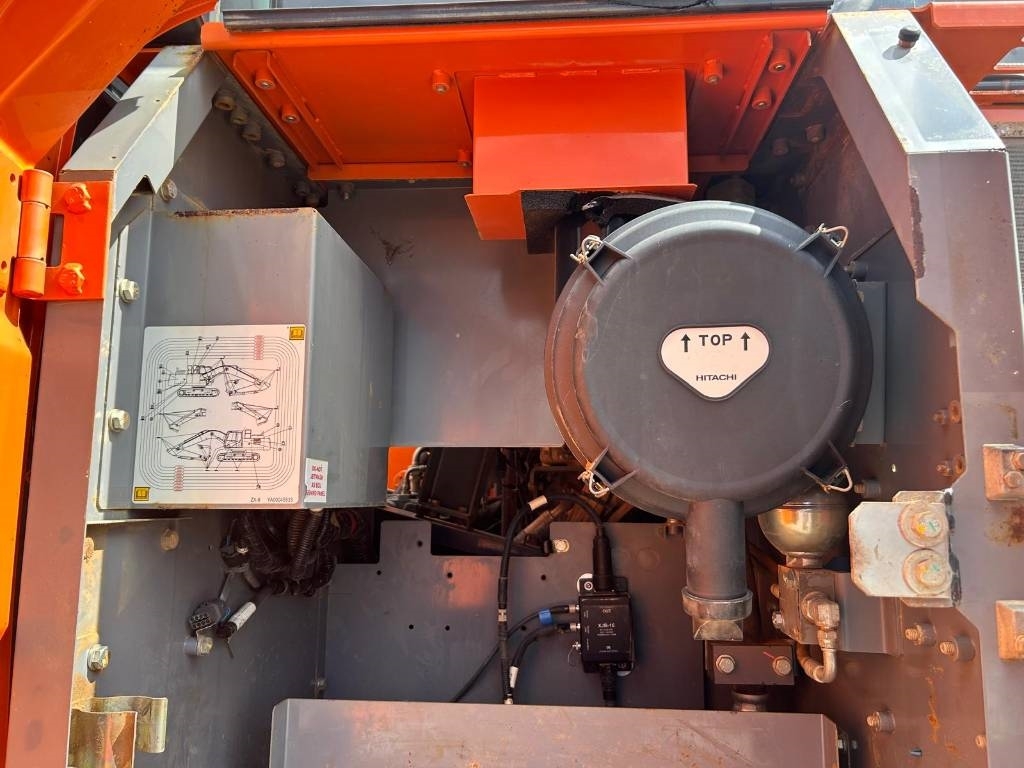 Hitachi ZX 250 LC-6 (GPS Prepared)