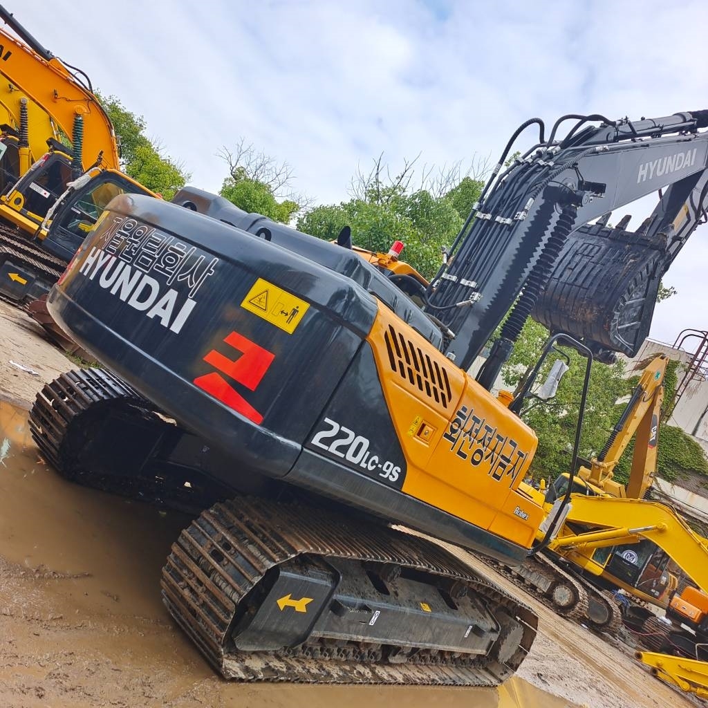 2023 هيونداي 220LC-9S-44800535