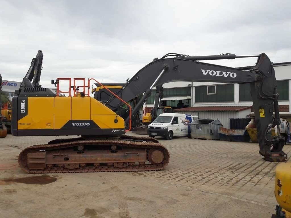 Volvo ec300 dl