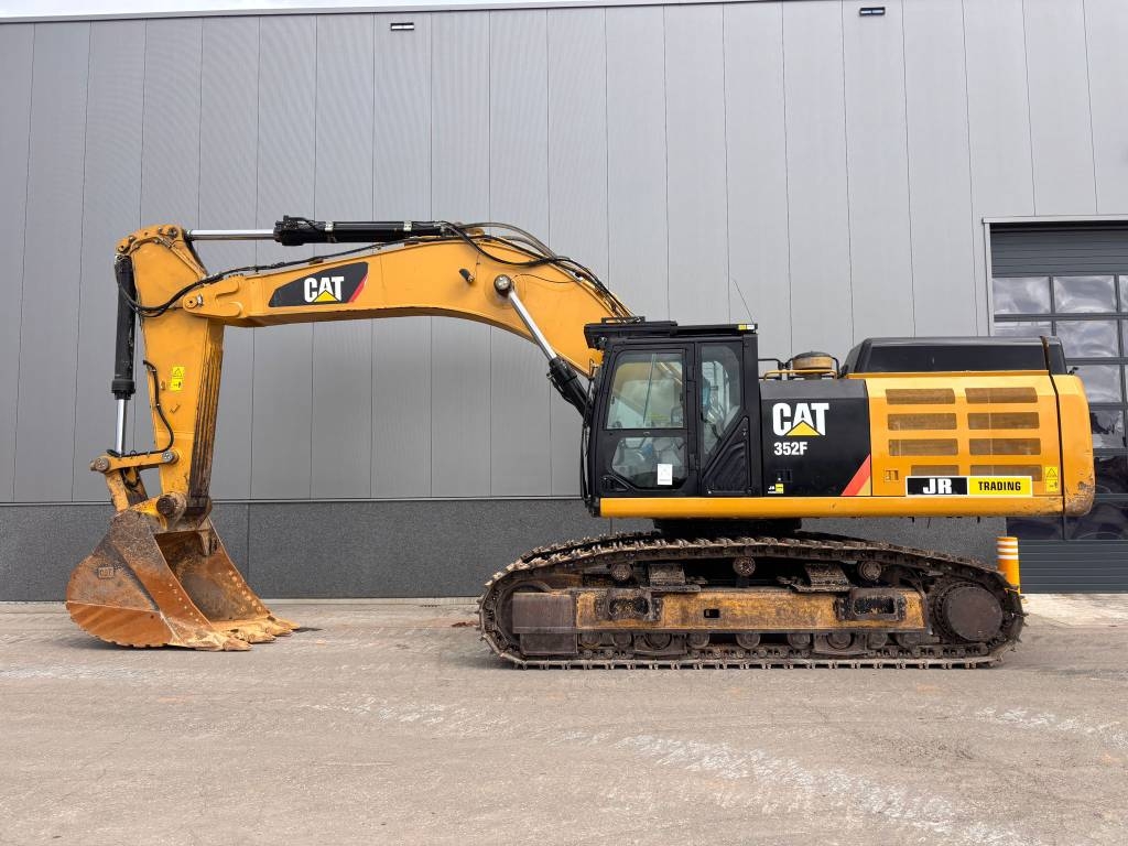 CAT 352 F L