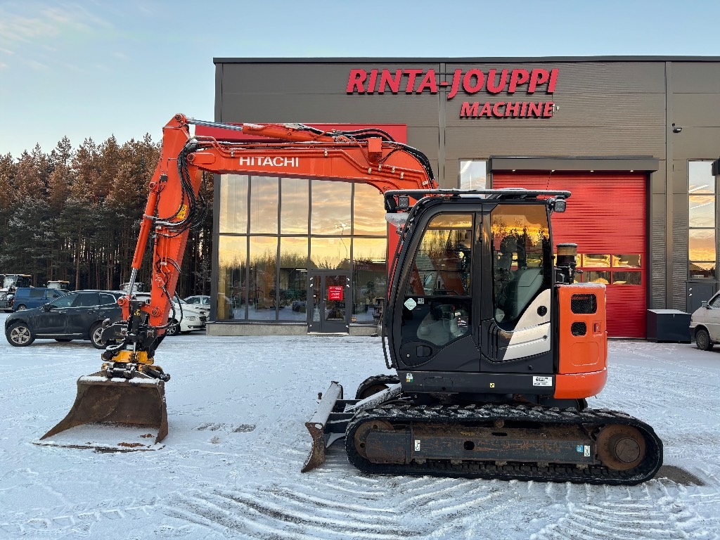 Mini excavators 7t - 12t - Construction equipment - Rinta-Jouppi