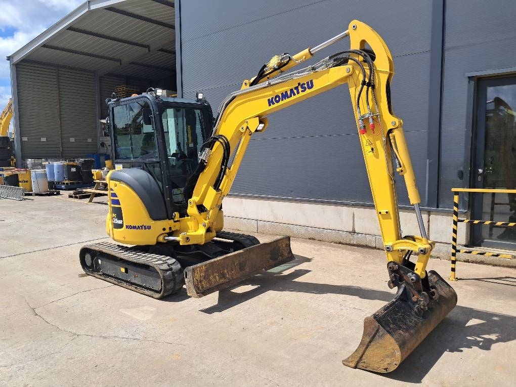 Komatsu PC35MR-5 - Mini excavators - Construction Equipment - Komatsu ...