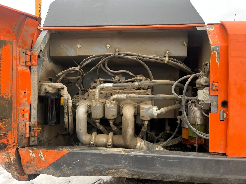 Hitachi ZX 350 LC-5B | Polar Machine Trading