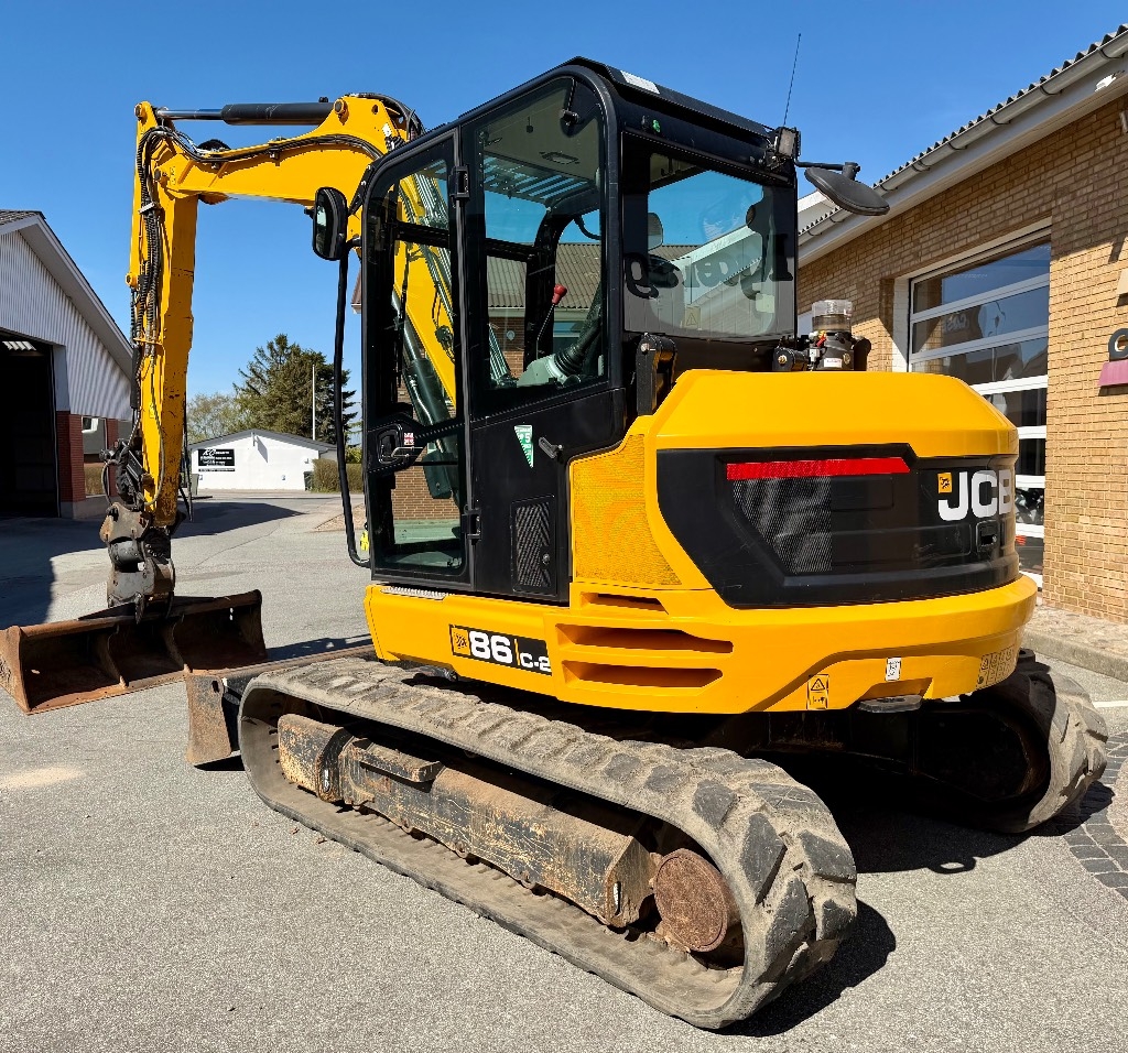 JCB 86 C-2
