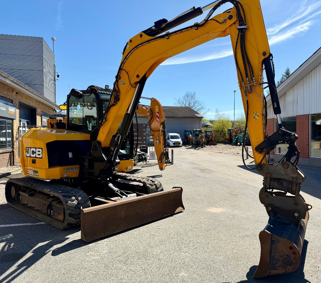 JCB 86 C-2